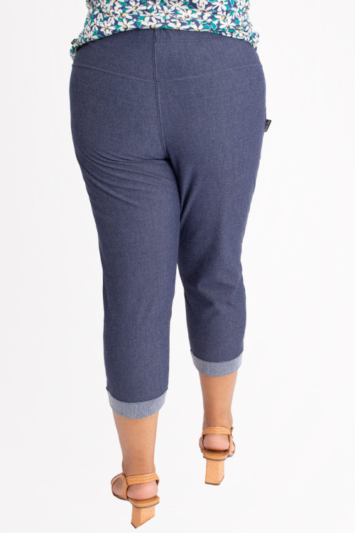 Capri Jeans Barra Dobrada
